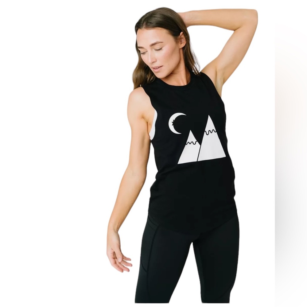 ZYIA Mountain & Moon black graphic Tank Too size S